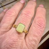 Ring grüner Kristallopal, Silber, Gold plattiert, Größe 58