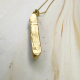 Opalstücke auf Platte, mit/ohne Kette, Gold