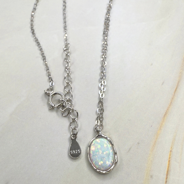 weisser Kristall Opal Anhänger, mit Halskette, Silber925