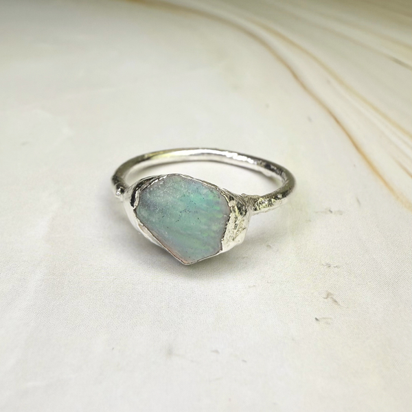 Ring with opals, silver, size 53