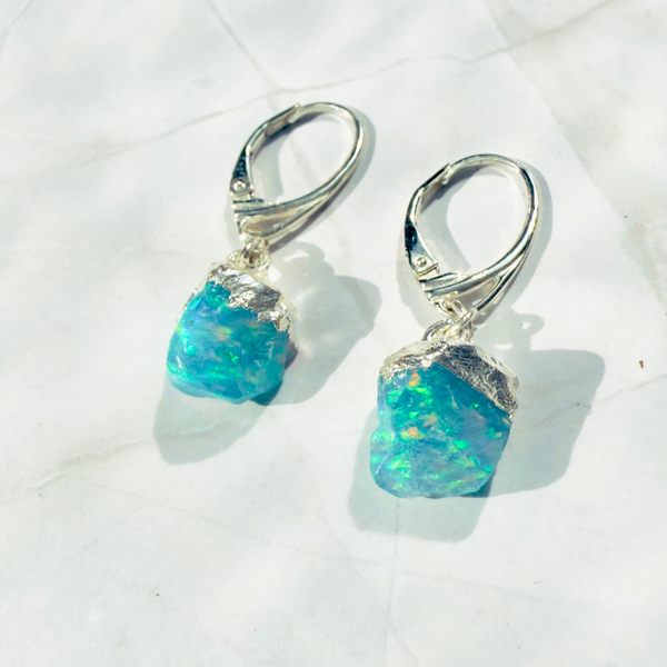 Klapp-Ohrringe rohem Kristall Opal, Silber925