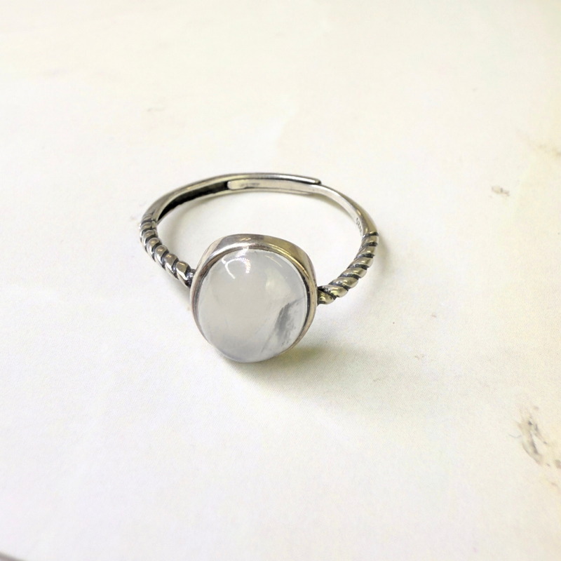 Ring Mondstein, Silber925, verstellbar durch Ringschiene
