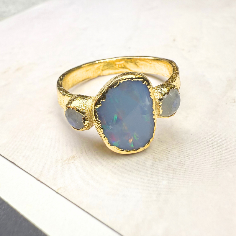 Ring australischer Opal - Mondsteine, Gold plattiert, Größe 59