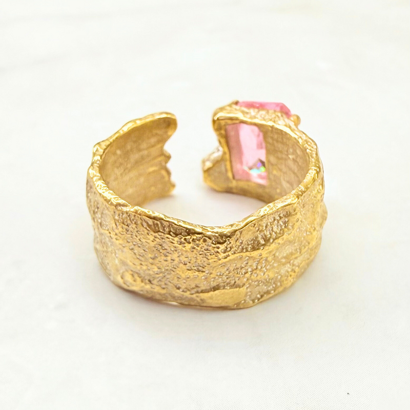 Breiter Ring mit Rosa Zirkonia, Silber durchscheinend - leicht 24k vergoldet, verstellbar