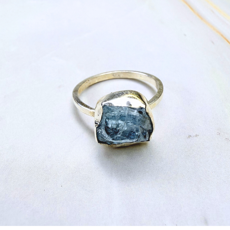 Ring roh Aquamarin, Silber, Größe 50