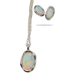 Weiße kleine Kristall Opal Ohrstecker, Silber925
