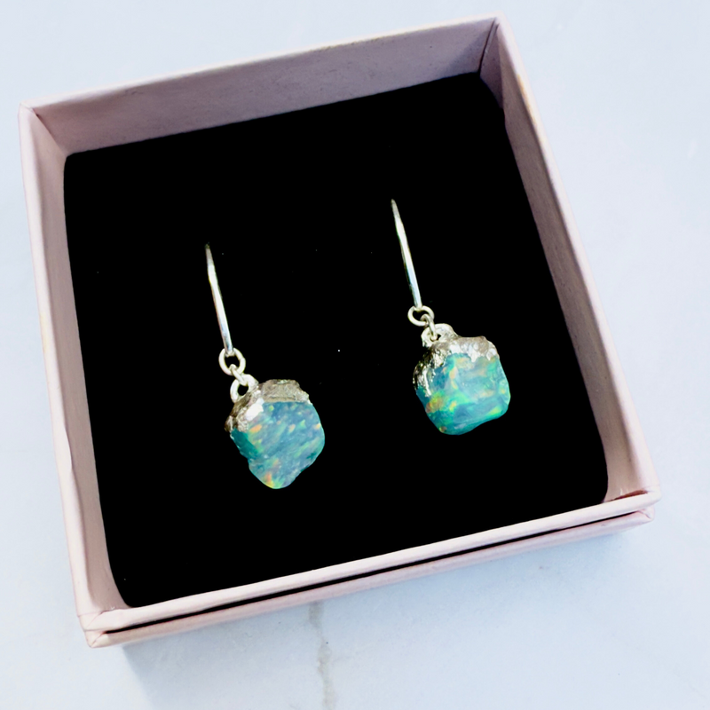 Klapp-Ohrringe rohem Kristall Opal, Silber925