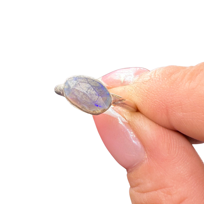 Ring dunkler Opal, Silber, Größe 51