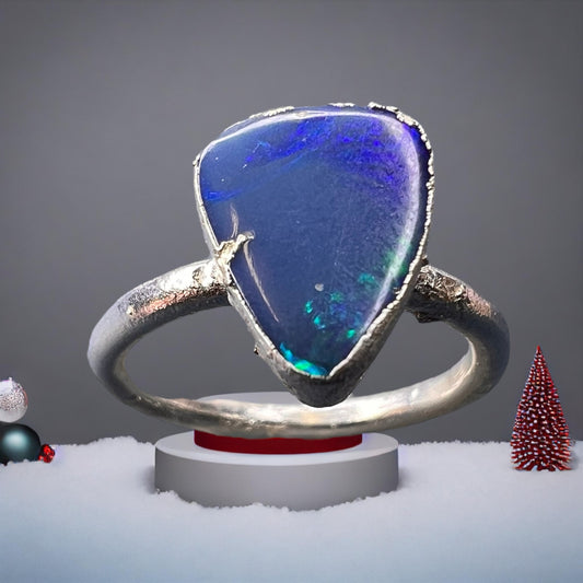 Ring mit Australischen Opal, Silber, Größe 54