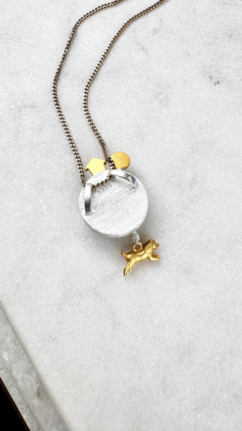 Hund läuft um die Welt Anhänger, mit/ohne Kette,  Silber925 - Gold plattiert