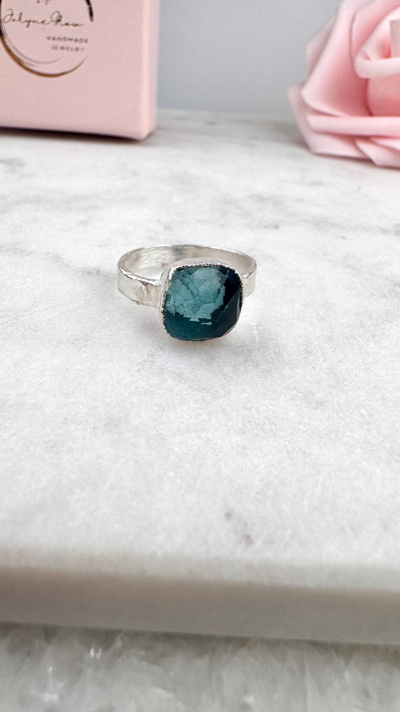 Ring with opals, silver, size 53