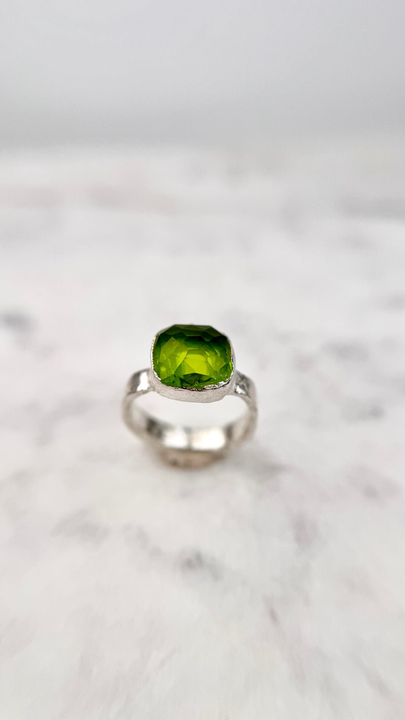 Bonbon Ring, hellgrün, Silber999, Größe 47