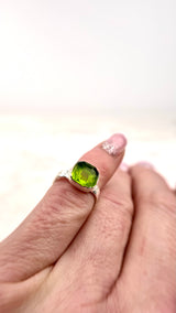 Bonbon Ring, hellgrün, Silber999, Größe 47