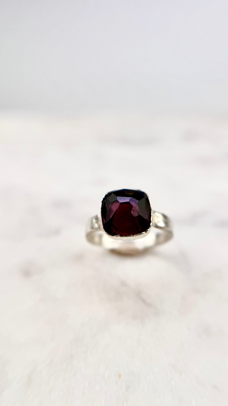 Ring with opals, silver, size 53