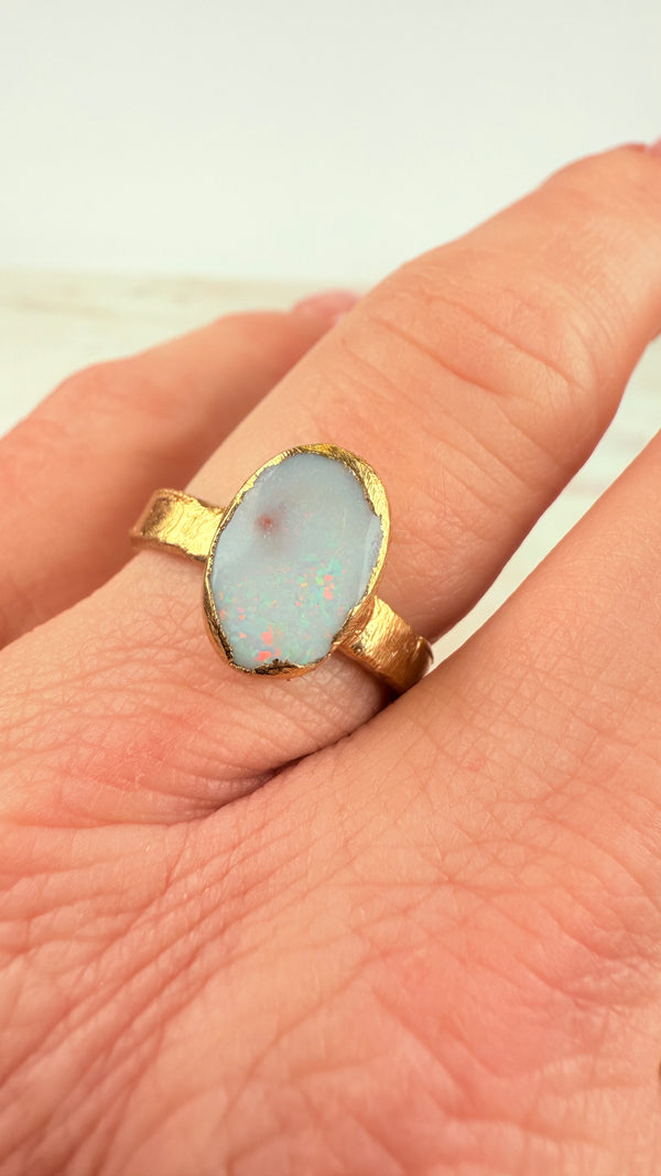Ring australischer Opal, Gold plattiert, Größe 53