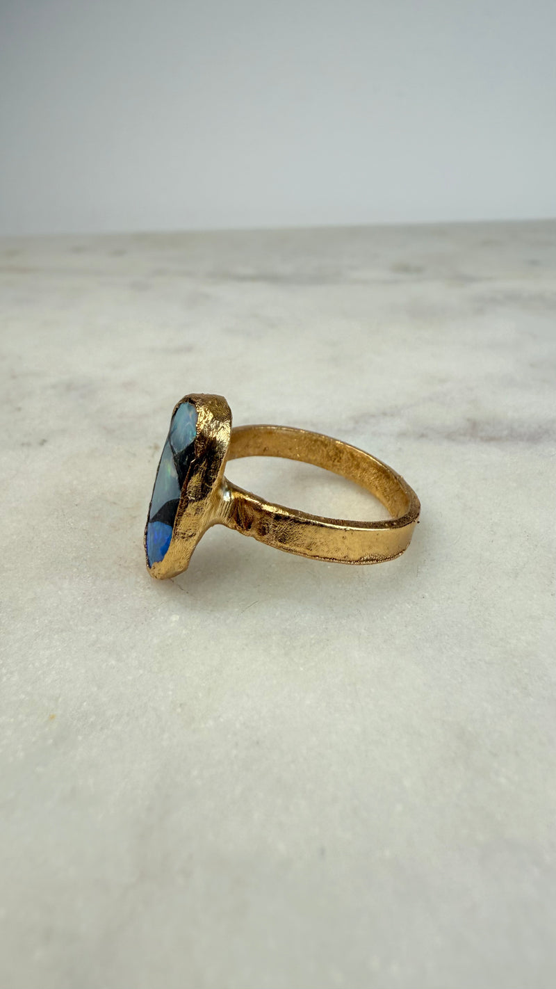 Ring australischer Opal auf Mutterboden, Gold plattiert, Größe 54