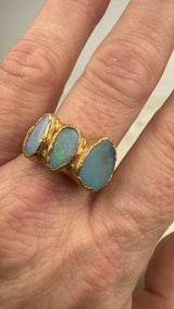 Ring 3 australische Opale, Gold plattiert, Größe 62