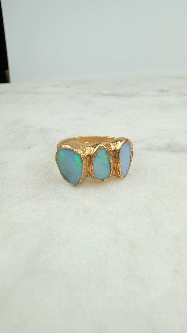 Ring 3 australische Opale, Gold plattiert, Größe 62