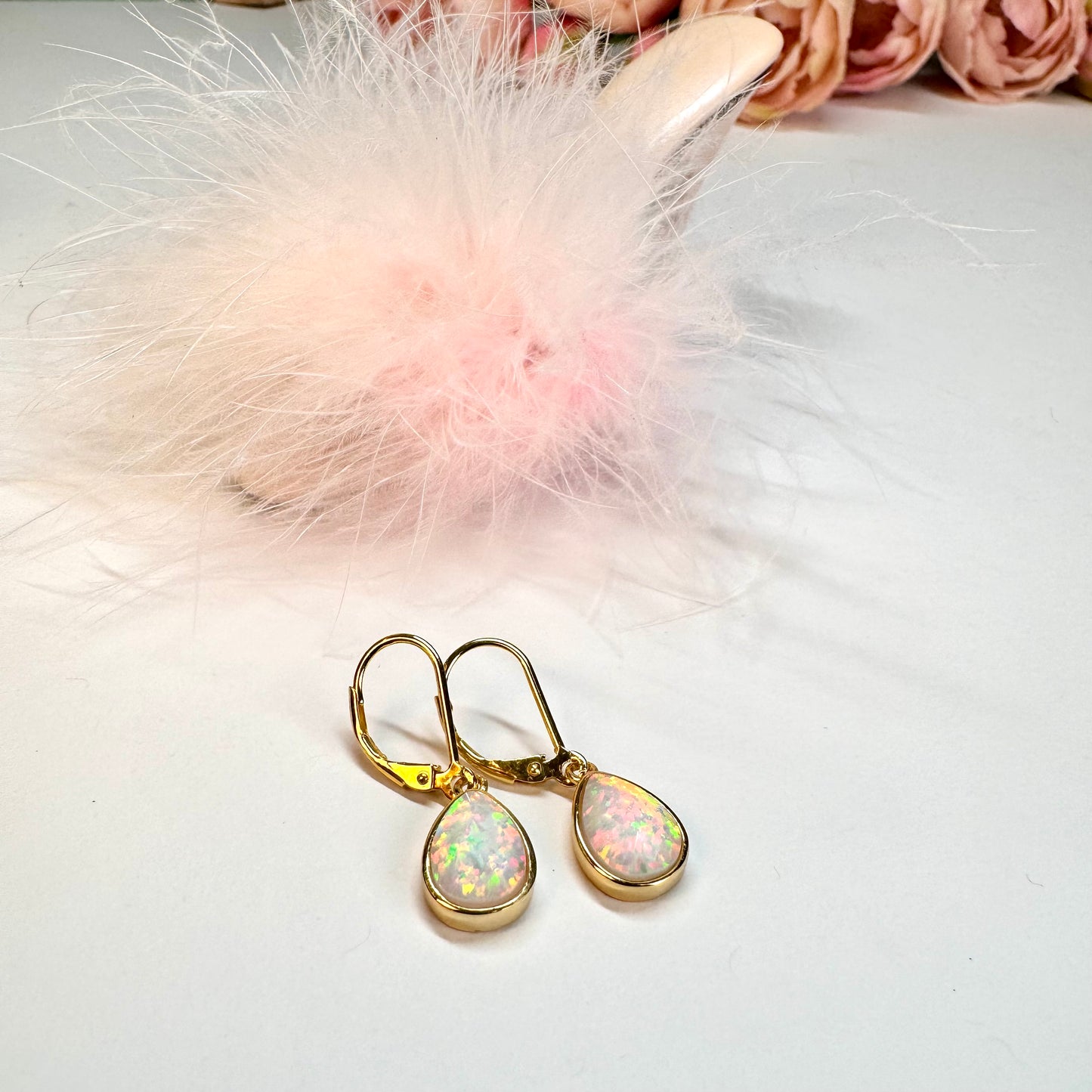 Klapp-Brisuren Ohrringe mit Tropfen Kritstall Opal, echt Silber-vergoldet