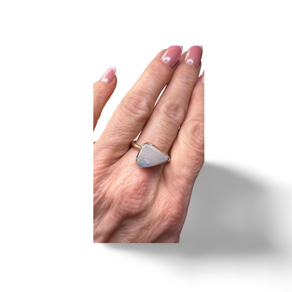 Ring australischer Opal, Gold, Größe 60