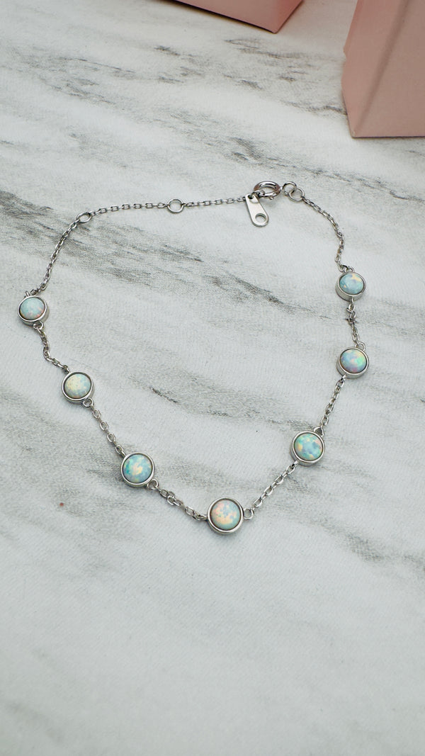 Armband mit kleinen Kristallopalen,  Silber925