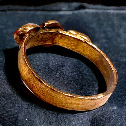 Ring mit 3 Karneol Rohsteine, Silber - Gold plattiert. Größe 56